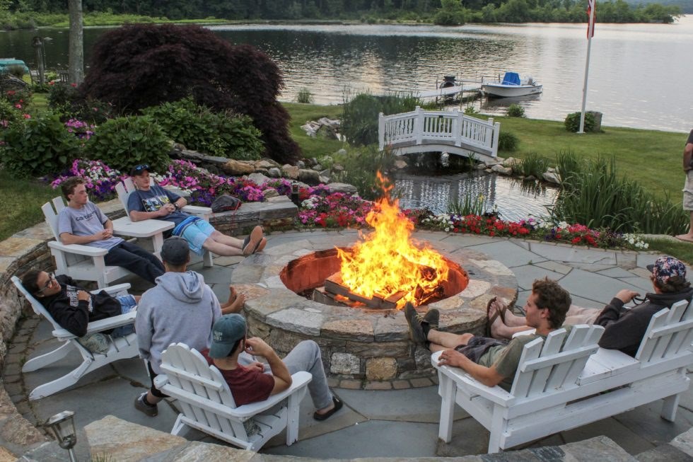 Outside Fire Pit Review - Uniflame Gas Fire Pit.